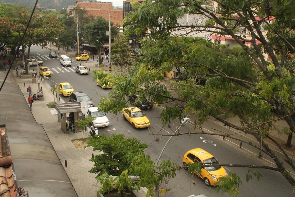 Hotel Plaza 70 Medellín Dış mekan fotoğraf